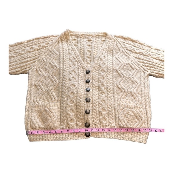 Women's Cream Cable Knit Cardigan - Picture 7 of 11
